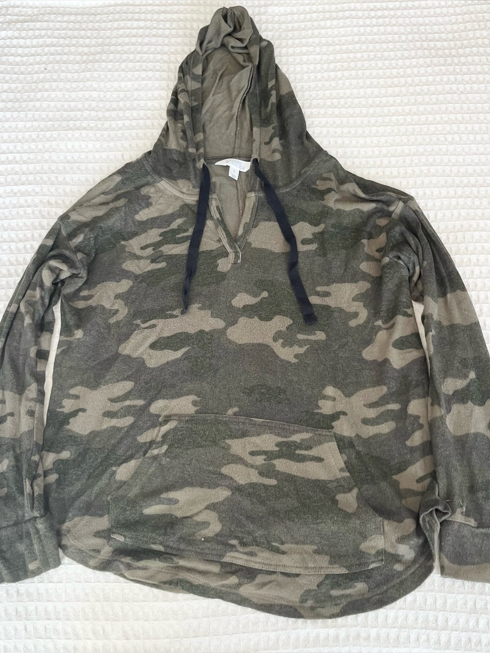 Market & Spruce Women's Camo Hooded Pullover size Medium